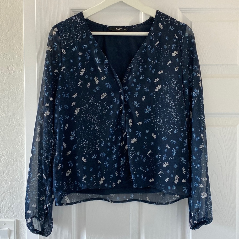 Blouse Only - size 34 - blue